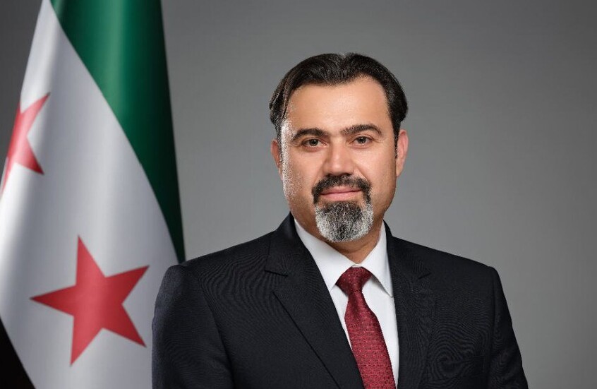 مذيع يشكك في أن يكون وزير التربية السوري كرديا (فيديو)