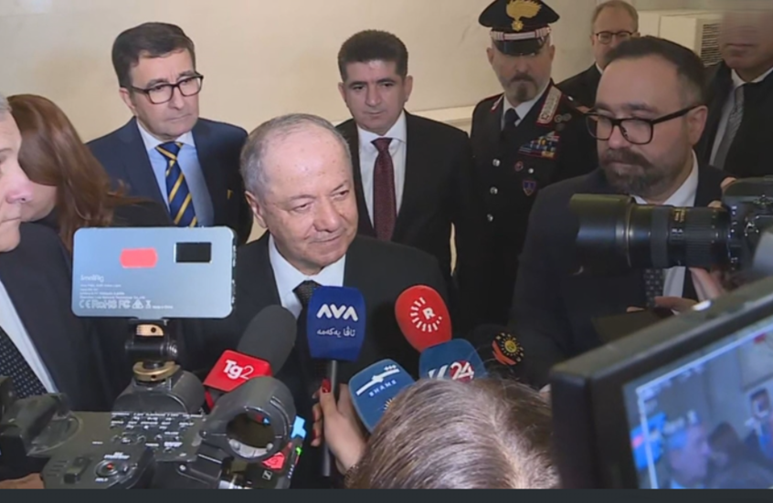 بارزاني يدعو للحوار ويكشف عما طلبه من الشرع