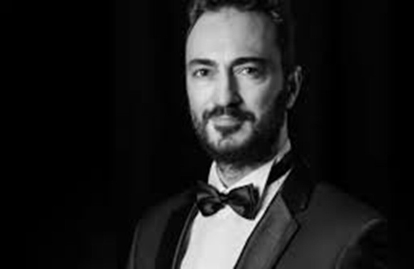 مصرع مغني أوبرا بطريقة صادمة في تركيا (صور + فيديو)