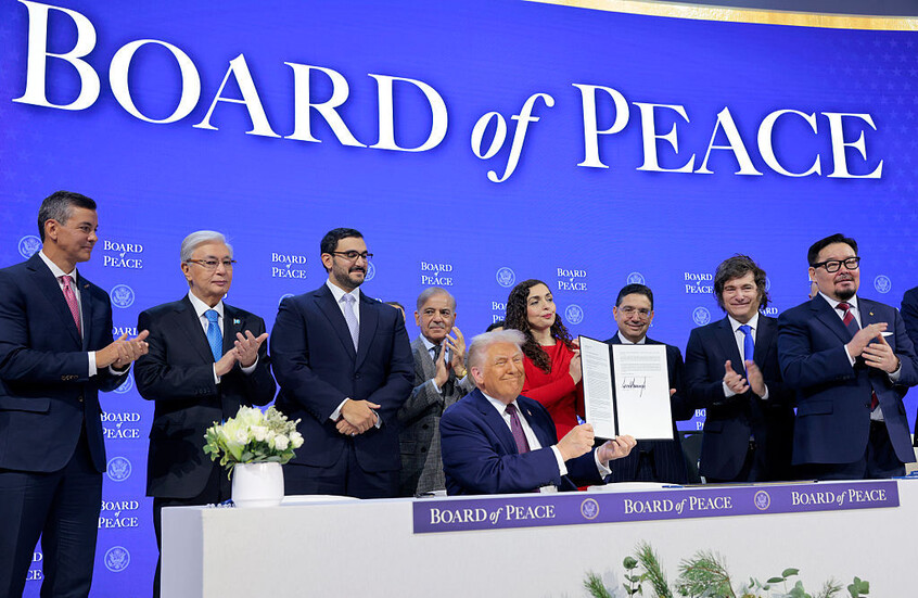 ترامب يطلق "مجلس السلام" ويعد بإنهاء الحروب في الشرق الأوسط (فيديوهات)