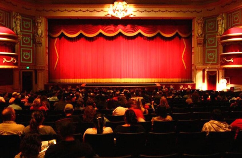 رحيل فنان مصري في الغربة