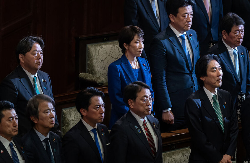 رئيسة وزراء اليابان سناي تاكايتشي، خلال جلسة حل البرلمان.