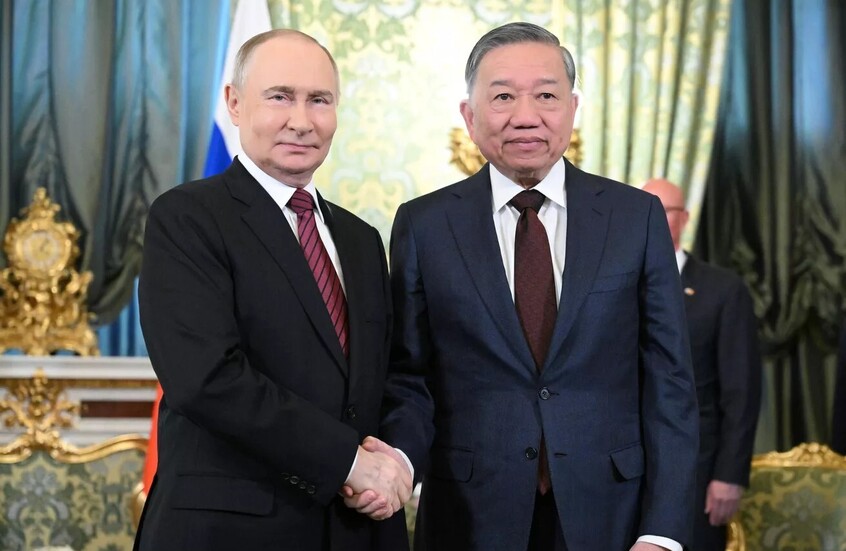 بوتين يهنئ الأمين العام للحزب الشيوعي الفيتنامي بمناسبة إعادة انتخابه