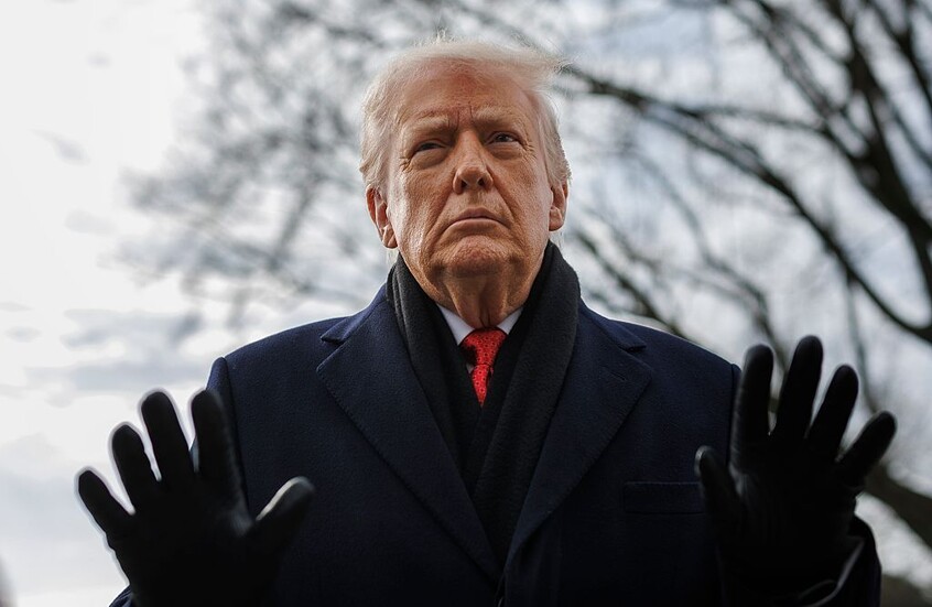 ترامب يشكك مجددا في الاحتباس الحراري مع توقع موجة برد قياسية في الولايات المتحدة