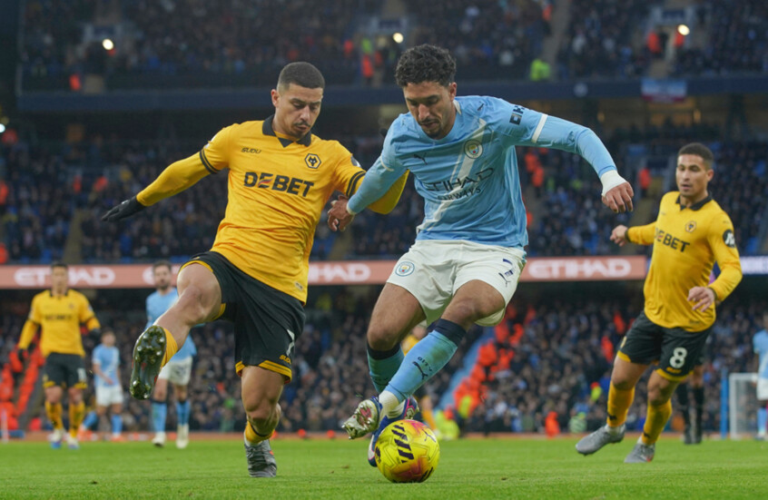 مرموش وسيمينيو يعيدان مانشستر سيتي إلى سكة الانتصارات في الدوري الإنجليزي