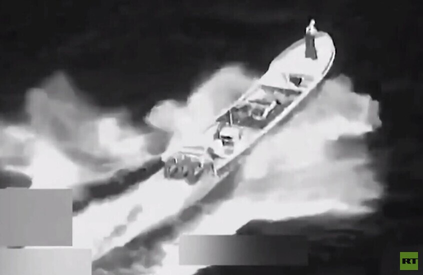 القوات الأمريكية تدمر قاربا لمهربي المخدرات في المحيط الهادئ