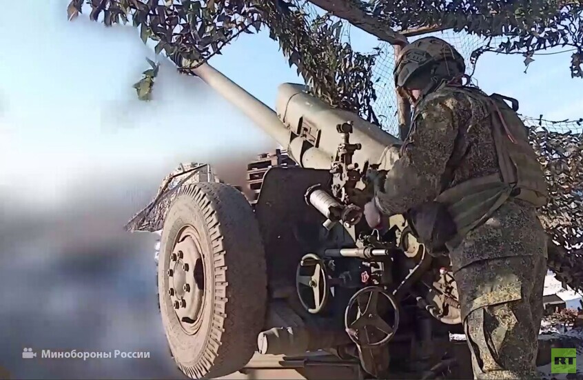 جمهورية دونيتسك.. مدفع هاوتزر الروسي "D-30" يدمر معاقل القوات الأوكرانية