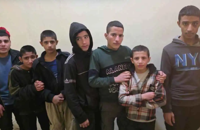 "الإدارة الكردية" توضح ملابسات وجود أطفال في سجن الأقطان والحكومة السورية تفرج عن 126 قاصرا