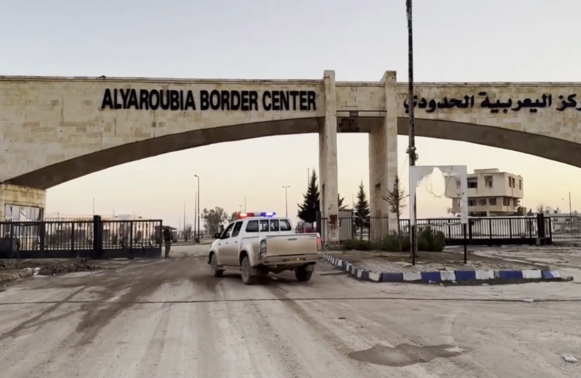 شاهد.. معبر اليعربية الحدودي بين سوريا والعراق في الحسكة عقب انسحاب "قسد"