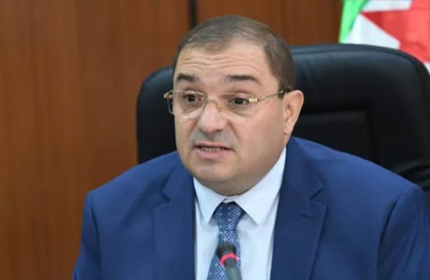 وزير العدل الجزائري يفتح مجددا ملف فرض عقوبة الإعدام في جرائم ترتكب ضد الأطفال