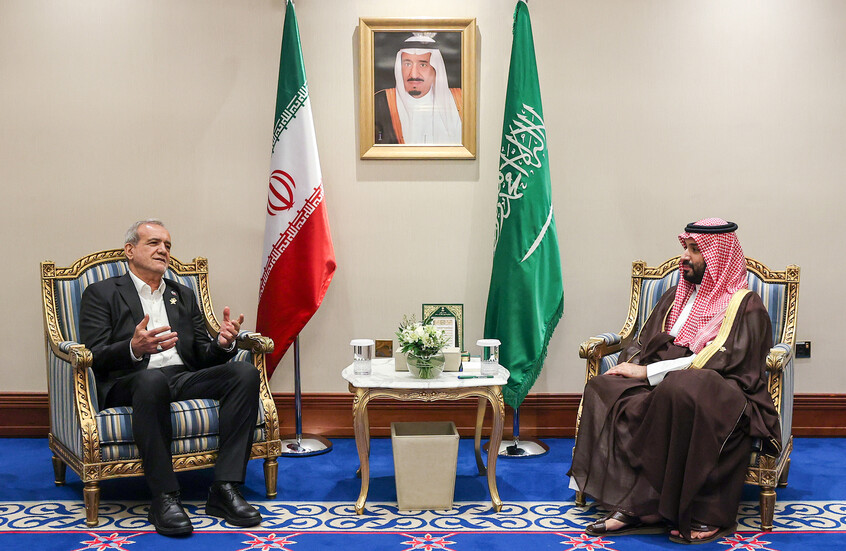 بزشكيان خلال اتصال مع بن سلمان: تضامن الأمة الإسلامية هو الاستراتيجية الأكثر فاعلية لمواجهة التوترات