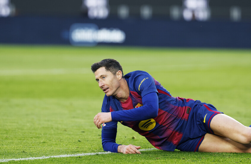 ليفاندوفسكي يطارد إنجاز ميسي التاريخي في دوري أبطال أوروبا