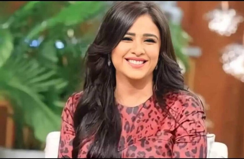 "لن أسكت بعد اليوم".. صور مفبركة تشعل غضب ياسمين عبد العزيز