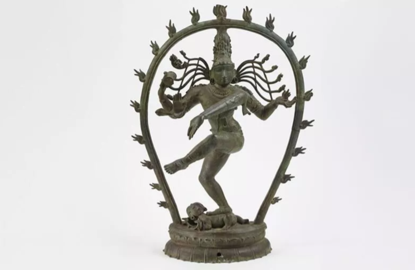 متحف أمريكي يعيد للهند ثلاثة تماثيل أثرية مهربة