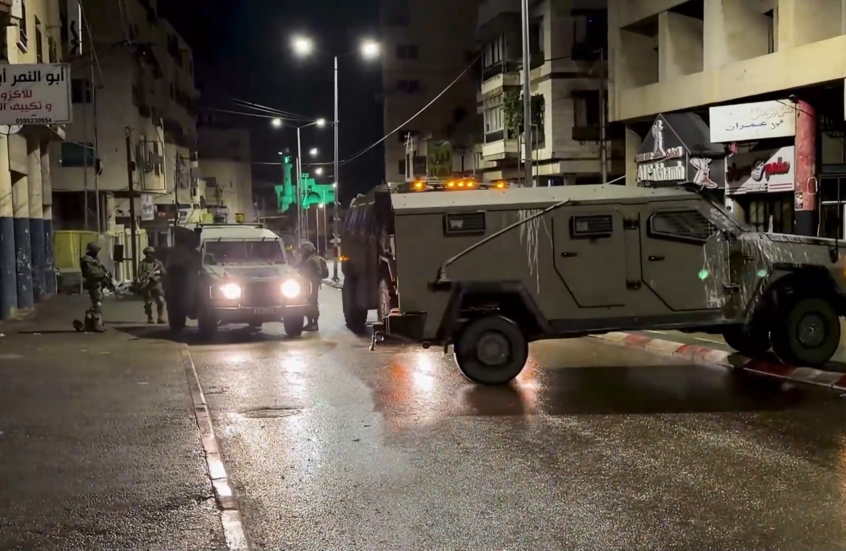 قوات إسرائيلية تقتحم منطقة قبر يوسف في نابلس لتأمين دخول المستوطنين