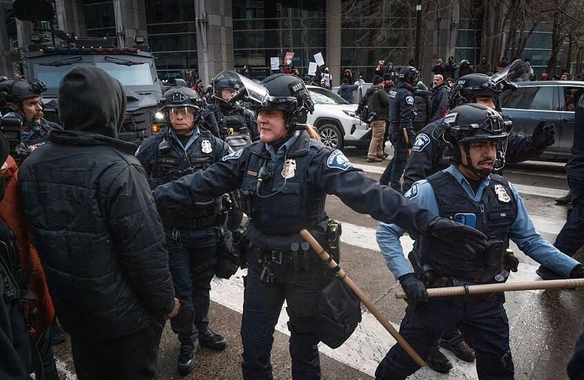 هل تغلق الحكومة الأمريكية مجددا بسبب قضية المهاجرين؟