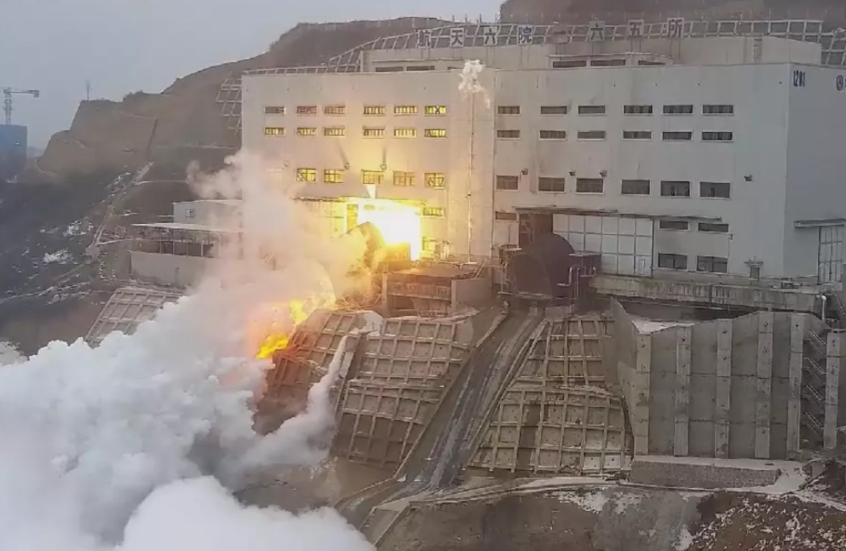 الصين تختبر محركا جديدا لصواريخ الفضاء القابلة لإعادة الاستخدام