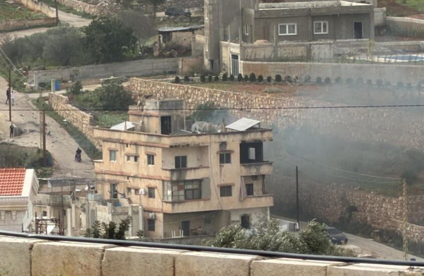 جنوب لبنان.. مقتل شخص وإصابة آخرين بهجوم مسيّرة إسرائيلية (صور)