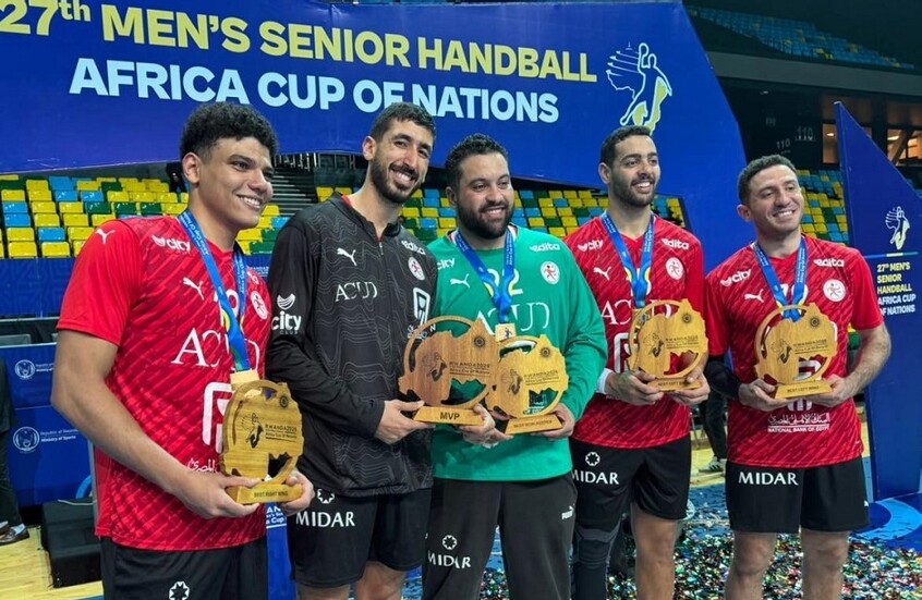 منتخب مصر يتوج بلقب بطل إفريقيا لكرة اليد على حساب تونس (فيديو)
