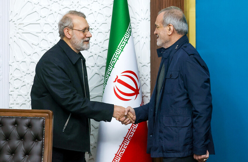 أمين مجلس الأمن القومي الإيراني: على عكس أجواء الحرب المصطنعة فإن تشكيل هيكل للمفاوضات يتقدم