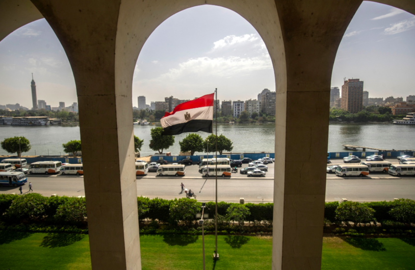 عاجل.. قرار مصري جديد يخص آلاف السودانيين