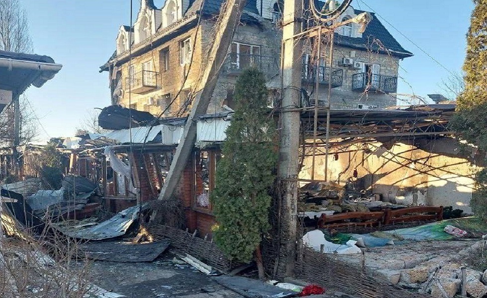 مقتل 24 شخصا وإصابة 50 بهجوم أوكراني على فندق بمقاطعة خيرسون