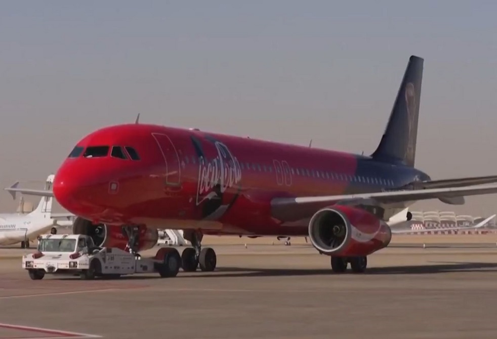 شاهد.. لحظة وصول كأس العالم للسعودية