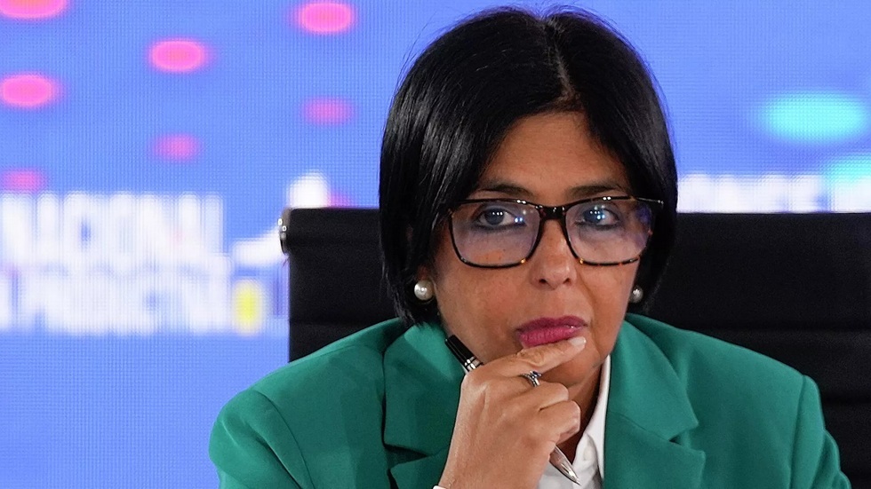 ديلسي رودريغيز تؤدي اليمين الدستورية كقائمة بأعمال رئيس فنزويلا (فيديو)