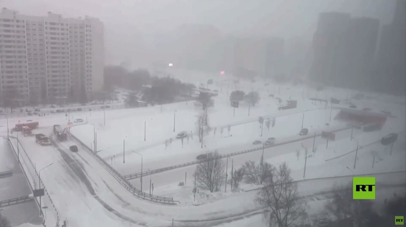 موسكو.. الثلوج تغطي العاصمة الروسية