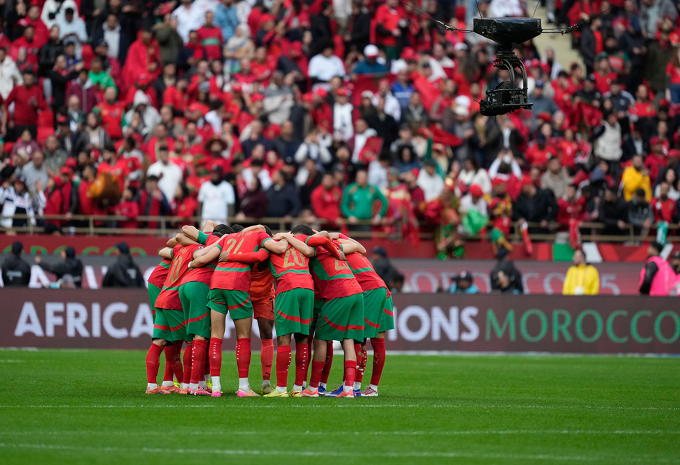 "الكاف" ينهي الجدل ويعلن رسميا عن حكم مباراة المغرب ضد الكاميرون