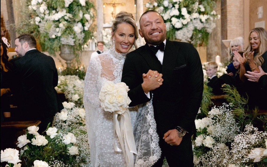 زفاف أسطوري.. مكغريغور يحتفل بزواجه داخل الفاتيكان