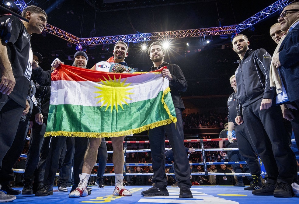 من التالي؟.. نزال مرتقب بين البطل عكيد كابايل والأسطورة أوسيك