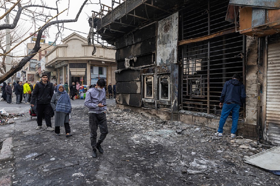 الهند توصي مواطنيها بعدم السفر إلى إيران