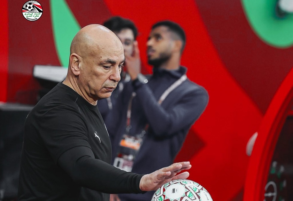 بعد استفزازه وهتافات ضده.. حسام حسن يوجه إشارة للجماهير