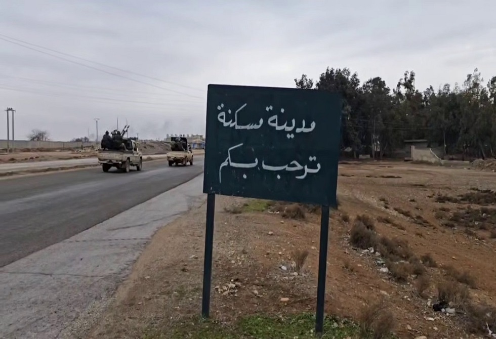 "قسد": الجيش السوري هاجم نقاطنا ونشوب اشتباكات في مناطق غربي الرقة