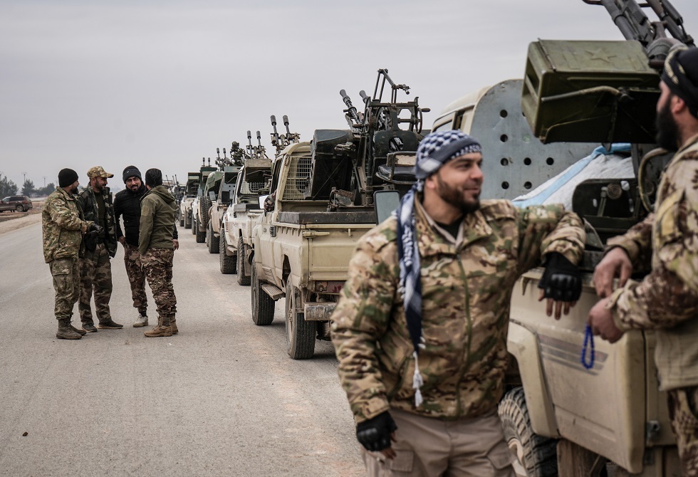 سوريا.. دير الزور في عطلة طارئة ونداء للسكان بالبقاء في منازلهم وسط تصاعد التوتر مع "قسد"