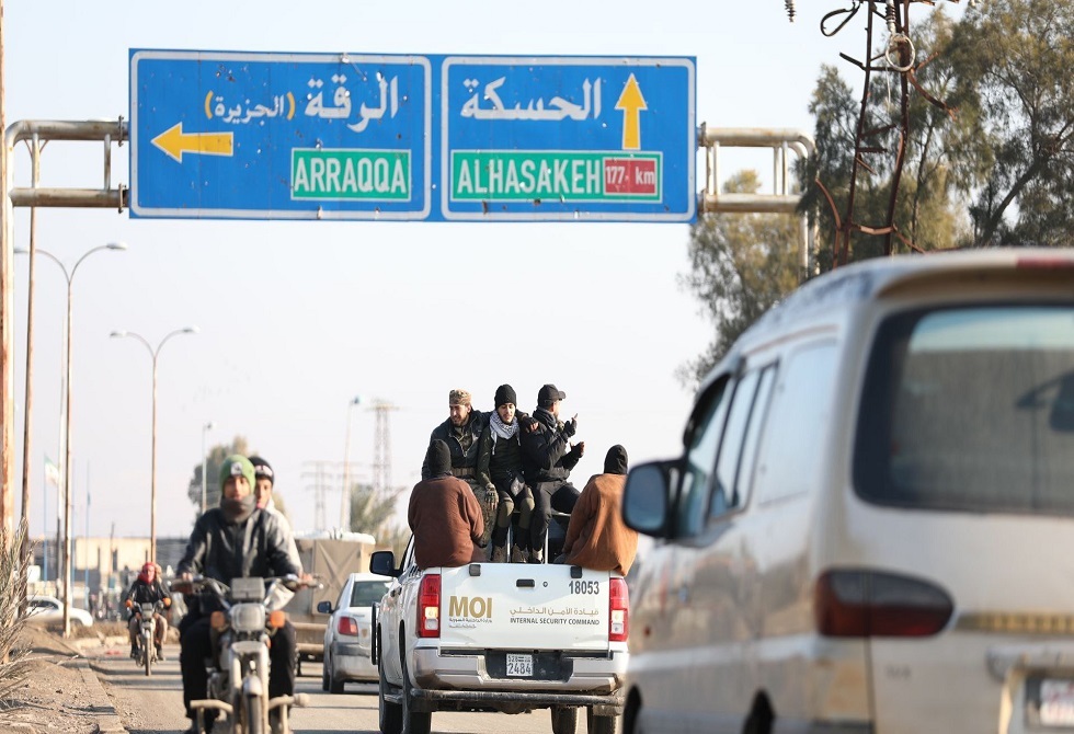 الداخلية السورية تفتح باب التطوع في محافظات دير الزور والحسكة والرقة