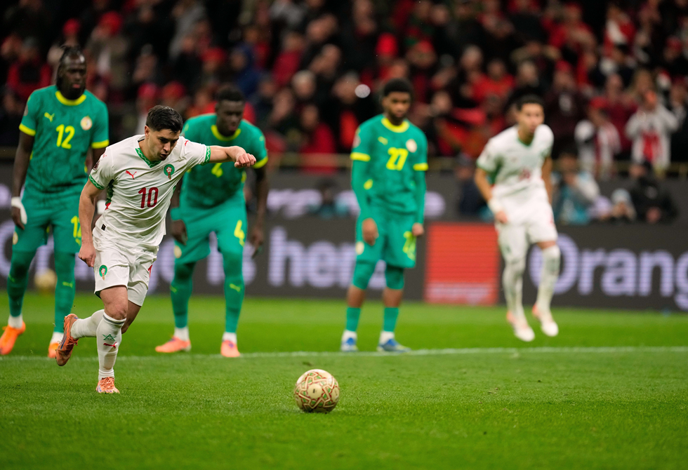 هل تعمد إهدار الركلة؟.. لغز اختيار دياز أسلوب "بانينكا" في تنفيذ ركلة الجزاء أمام السنغال