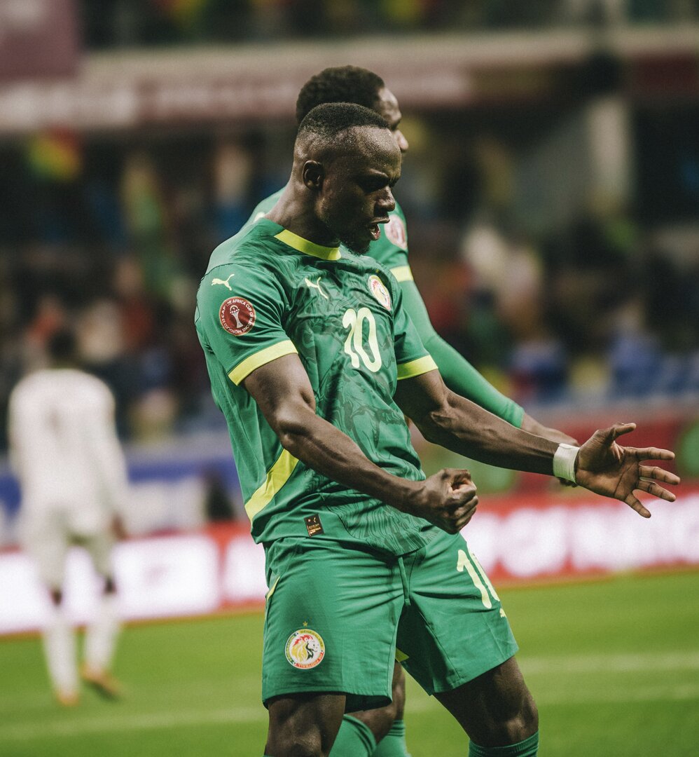 رغم قلة الظهور.. زوجة ساديو ماني تلفت الأنظار فمن هي عائشة تامبا؟ (صورة)