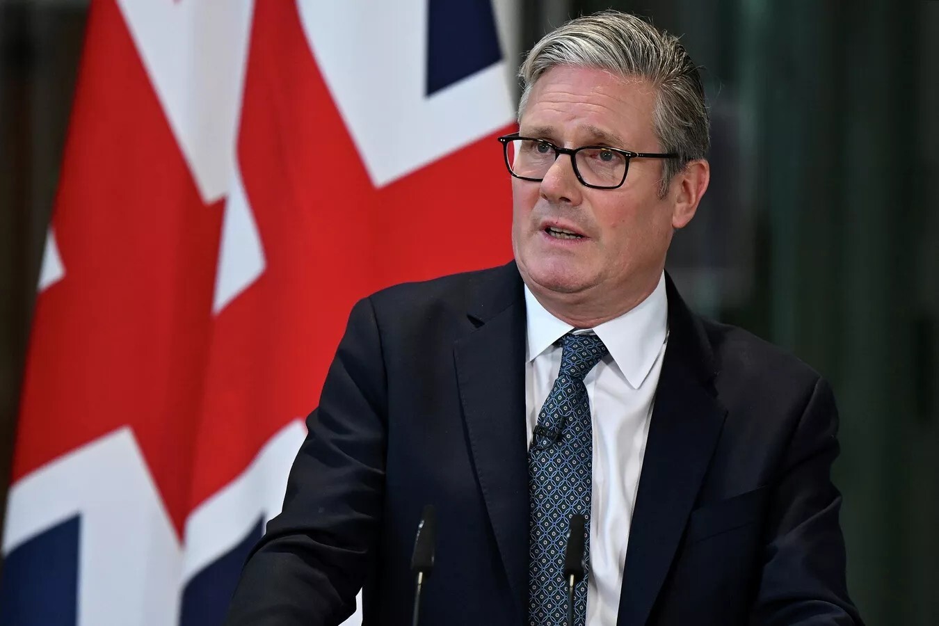 ستارمر: تهديدات ترامب لن تجعلنا نتراجع عن موقفنا تجاه غرينلاند