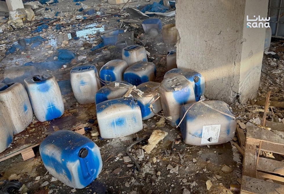 بالصور.. الدفاع السورية تكشف تفاصيل انفجار مستودع الأسلحة في اليعربية ودور "قسد"