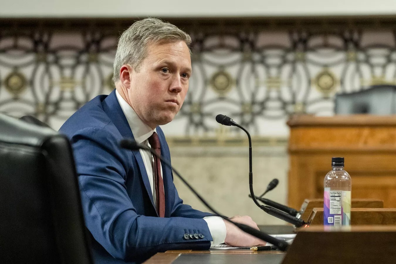 "أكسيوس": وزير الجيش الأمريكي سيشارك في محادثات أبو ظبي اليوم