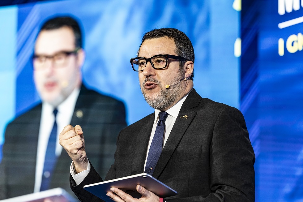 "الهزيمة أو الكارثة".. نائب رئيسة الوزراء الإيطالية يهاجم زيلينسكي ويدعوه لإبرام اتفاقية السلام