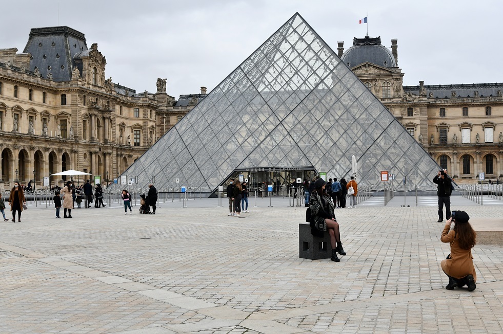 فرنسا.. متحف اللوفر يغلق أبوابه أمام الزوار للمرة الرابعة بسبب الإضراب