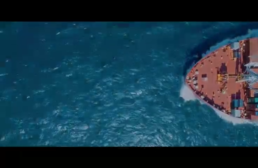 مشاهد وتفاصيل تنشر لأول مرة عن استهداف وإحراق سفينة "مارلين لواندا" البريطانية في خليج عدن (فيديو)