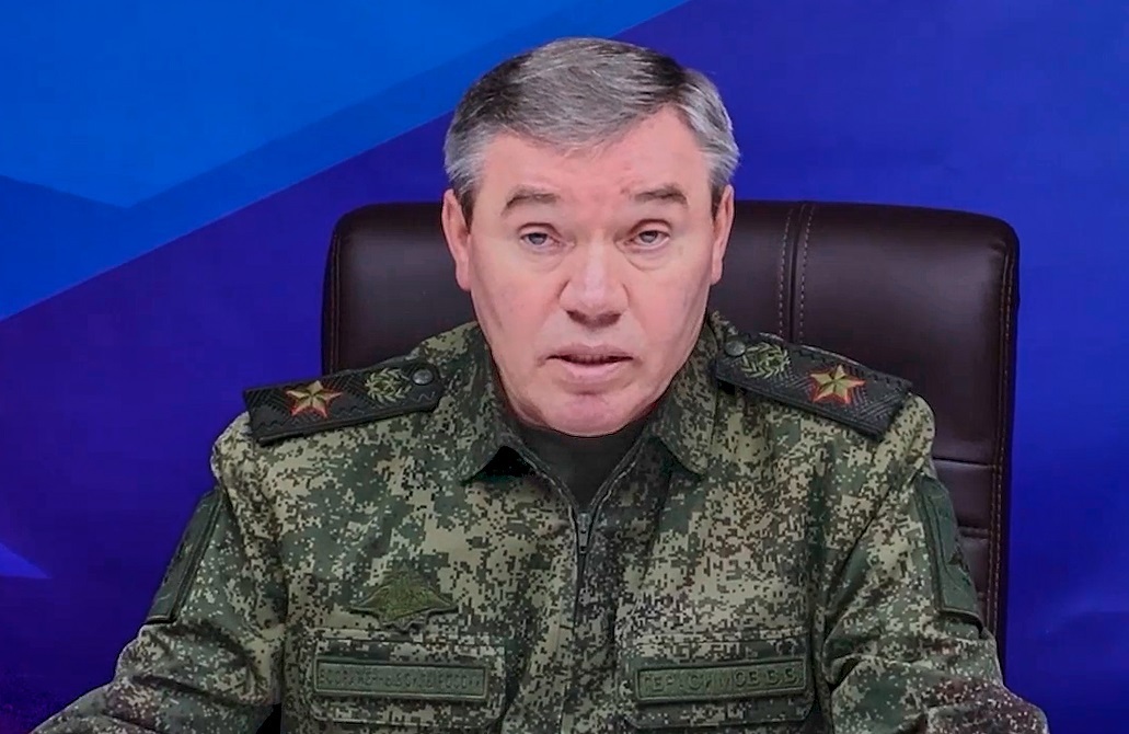 رئيس الأركان الروسي: تحرير بلدة كوبيانسك-أوزلوفوي واستمرار تقدم قواتنا في كل المحاور