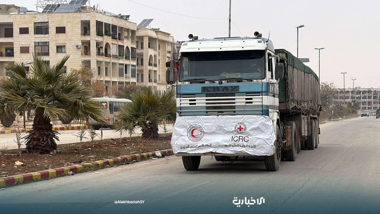 "سانا": قافلة إنسانية تتوجه إلى عين العرب عبر ممر نور علي الإنساني