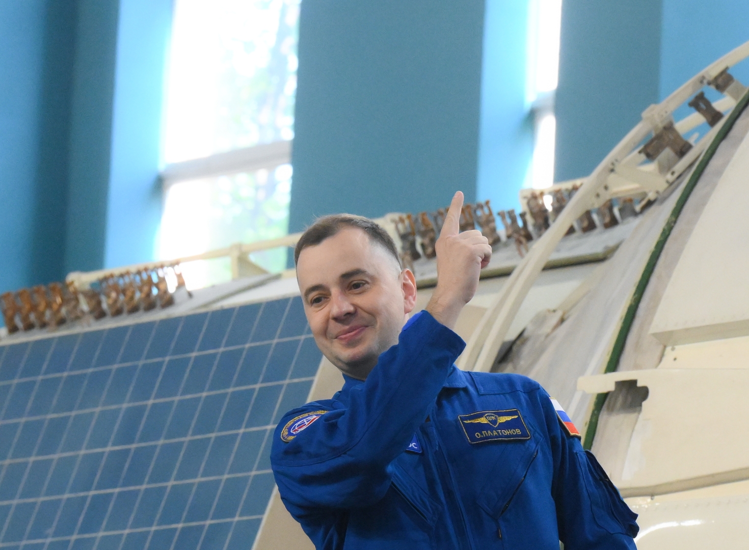 بلاتونوف يشيد بالعلاقة الودية بين الرواد الروس والأمريكيين على متن المحطة الفضائية