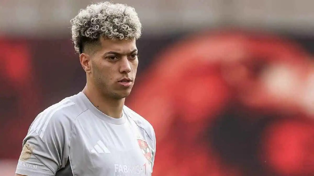 "عدة أسباب".. كواليس تخلف إمام عاشور عن بعثة الأهلي المصري