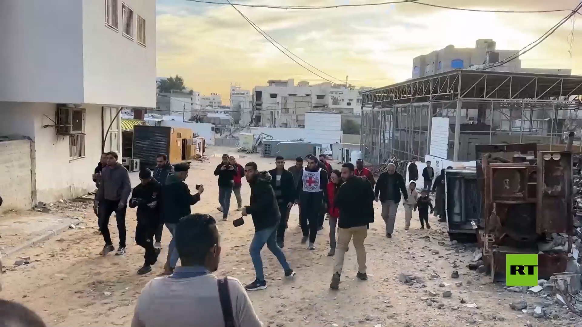 تسليم جثامين 15 فلسطينيا في ختام عملية التبادل بين إسرائيل وحماس